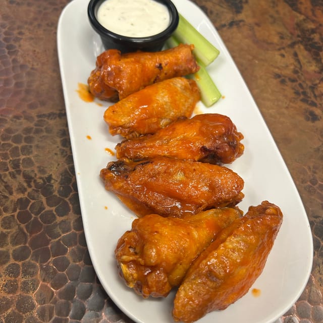 Crispy Chicken Wings (1/2 Order).